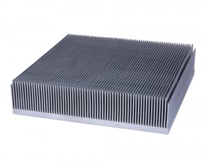 Skived fin heat sink